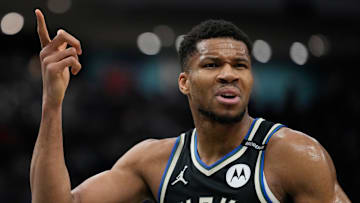 New York Knicks v Milwaukee Bucks