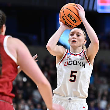 Bueckers’s 40 points were a career high and also set a program record for points scored in a women’s NCAA tournament game. 
