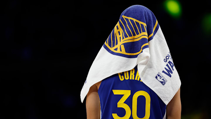 Golden State Warriors v Los Angeles Lakers