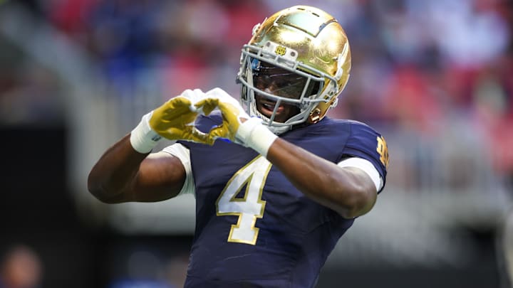 Notre Dame Fighting Irish Jeremiyah Love Out With Knee Injury Vs. USC Trojans