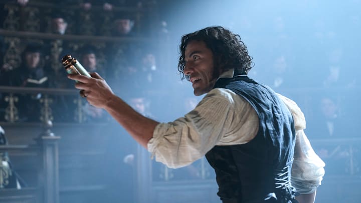 Oscar Isaac as Victor Frankenstein in “Frankenstein” directed by Guillermo del Toro