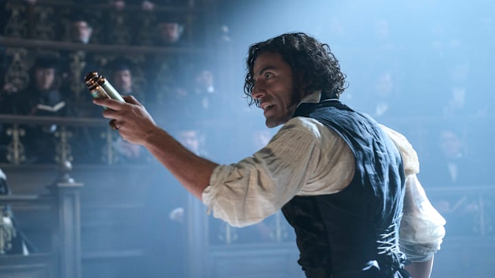 Oscar Isaac as Victor Frankenstein in “Frankenstein” directed by Guillermo del Toro
