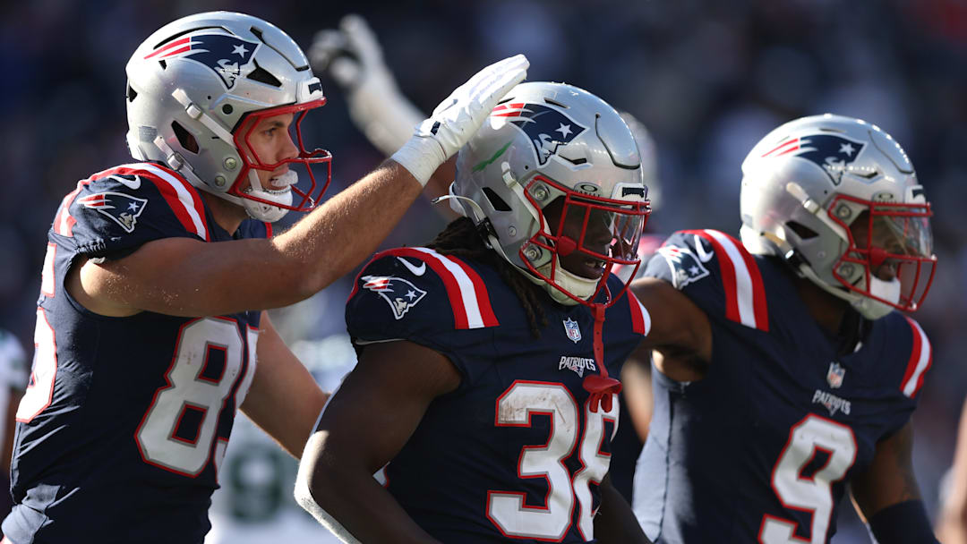 New York Jets v New England Patriots