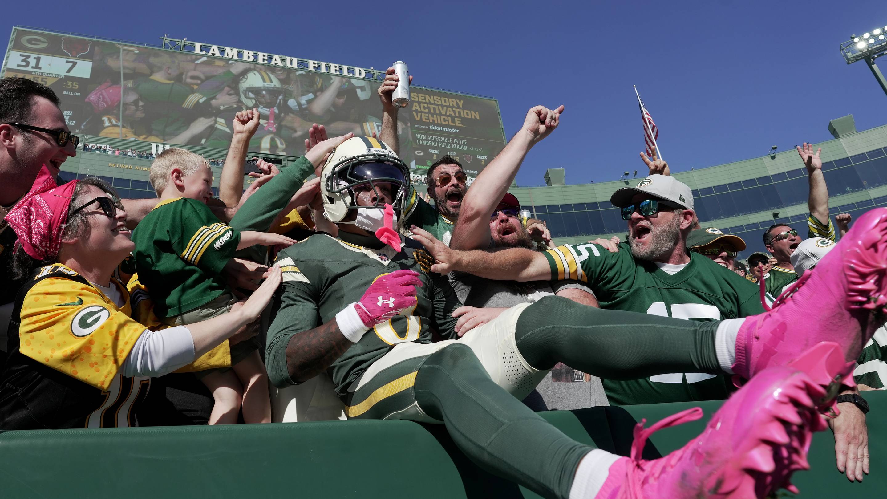 Future Red Wings Star to Be On Display at Lambeau Field With Michigan