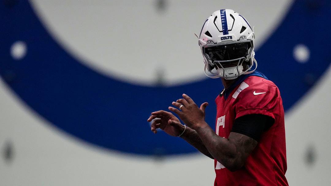 Indianapolis Colts quarterback Anthony Richardson Sr. (5) stretches Wednesday, May 27, 2026, during practice at the Indiana Farm Bureau Football Center in Indianapolis.