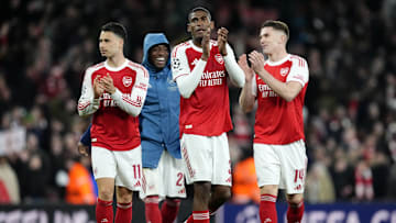 Arsenal suou a camisa, mas eliminou o Sporting