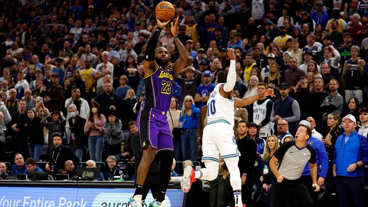 Los Angeles Lakers v Minnesota Timberwolves