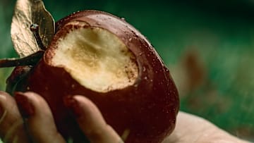 “Snow White” doesn’t always feature a poisoned apple.
