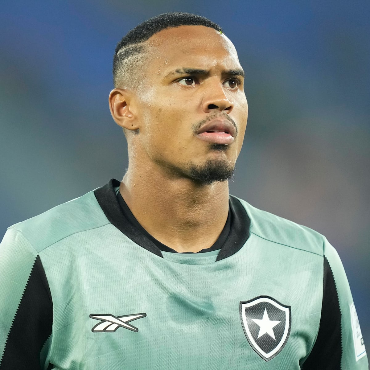 Man Utd 'Face Premier League Competition' for Key Goalkeeper