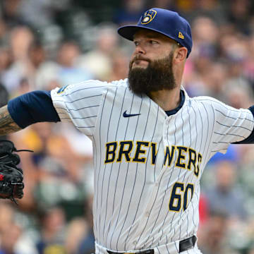Veteran pitcher Dallas Keuchel is in agreement with the Kansas City Royals on a minor league contract.