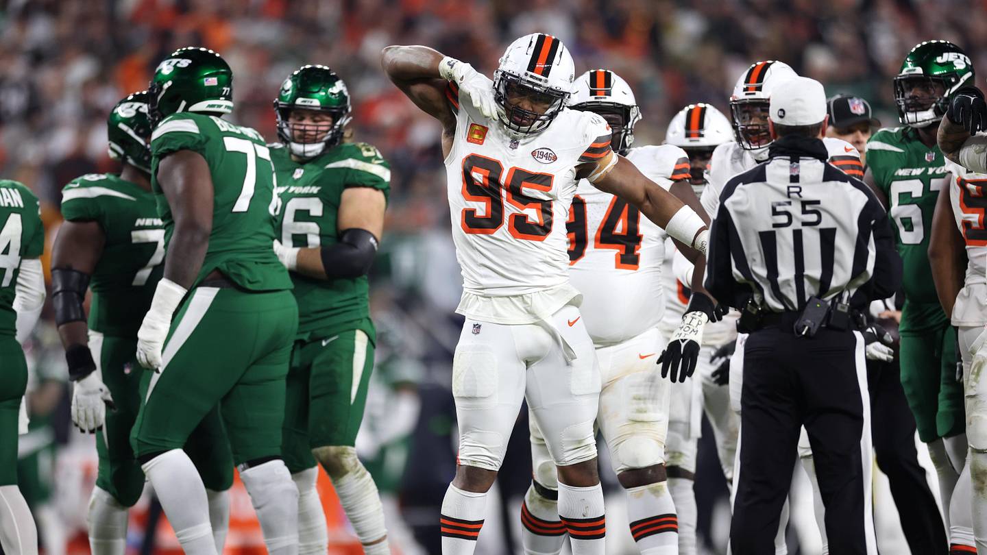 Surprise! Browns&rsquo; Myles Garrett Ranked As The Top Edge Rusher By NFL Executives, Coaches and Scouts