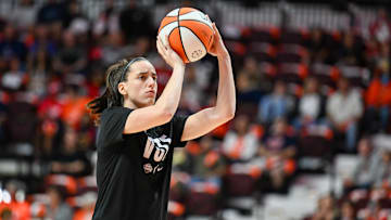 Indiana Fever guard Caitlin Clark (22) warms up before game