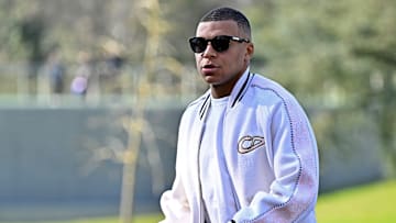 Kylian Mbappé - arrivé à Clairefontaine aujourd'hui