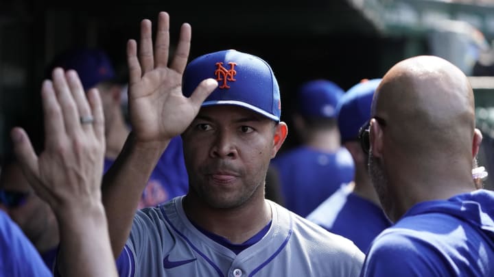 Jun 21, 2024; Chicago, Illinois, USA; New York Mets pitcher Jose Quintana (62) leaves the game against the Chicago Cubs during the eighth inning at Wrigley Field. Mandatory Credit: David Banks-USA TODAY Sports