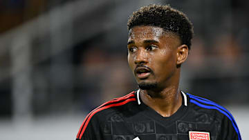 Com Abner e Lucas Perri, o Lyon enfrenta o Eintracht Frankfurt nesta quinta, 12
