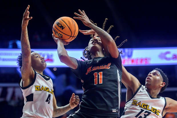 High school boys basketball Chicago