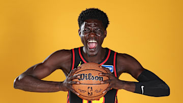 Mo Gueye screams at the Atlanta Hawks' Media Day, imitating Hawks fans' reaction to his incredible breakout season.
