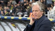 Na mira do Flamengo e em reta final de contrato com o Fenerbahçe, Jorge Jesus segue com o futuro indefinido. 
