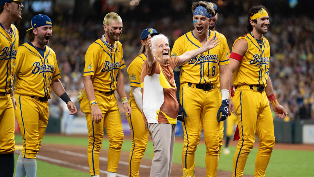 Texas Tailgaters vs Savannah Bananas