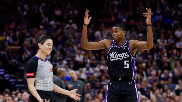 Apr 2, 2024; Sacramento, California, USA; Sacramento Kings guard De'Aaron Fox (5) argues a call with