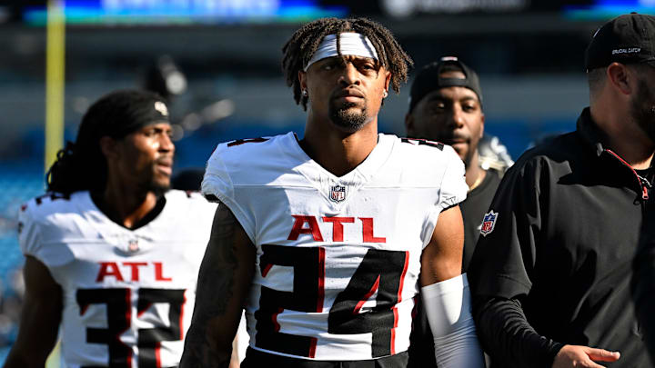 Oct 13, 2024; Charlotte, North Carolina, USA; Atlanta Falcons cornerback A.J. Terrell (24) before the game at Bank of America Stadium Oct 13, 2024; Charlotte, North Carolina, USA; Atlanta Falcons cornerback A.J. Terrell (24) before the game at Bank of America Stadium