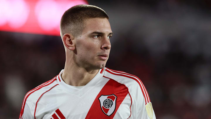 Franco Mastantuono attise les convoitises avec River Plate. Franco Mastantuono attise les convoitises avec River Plate.