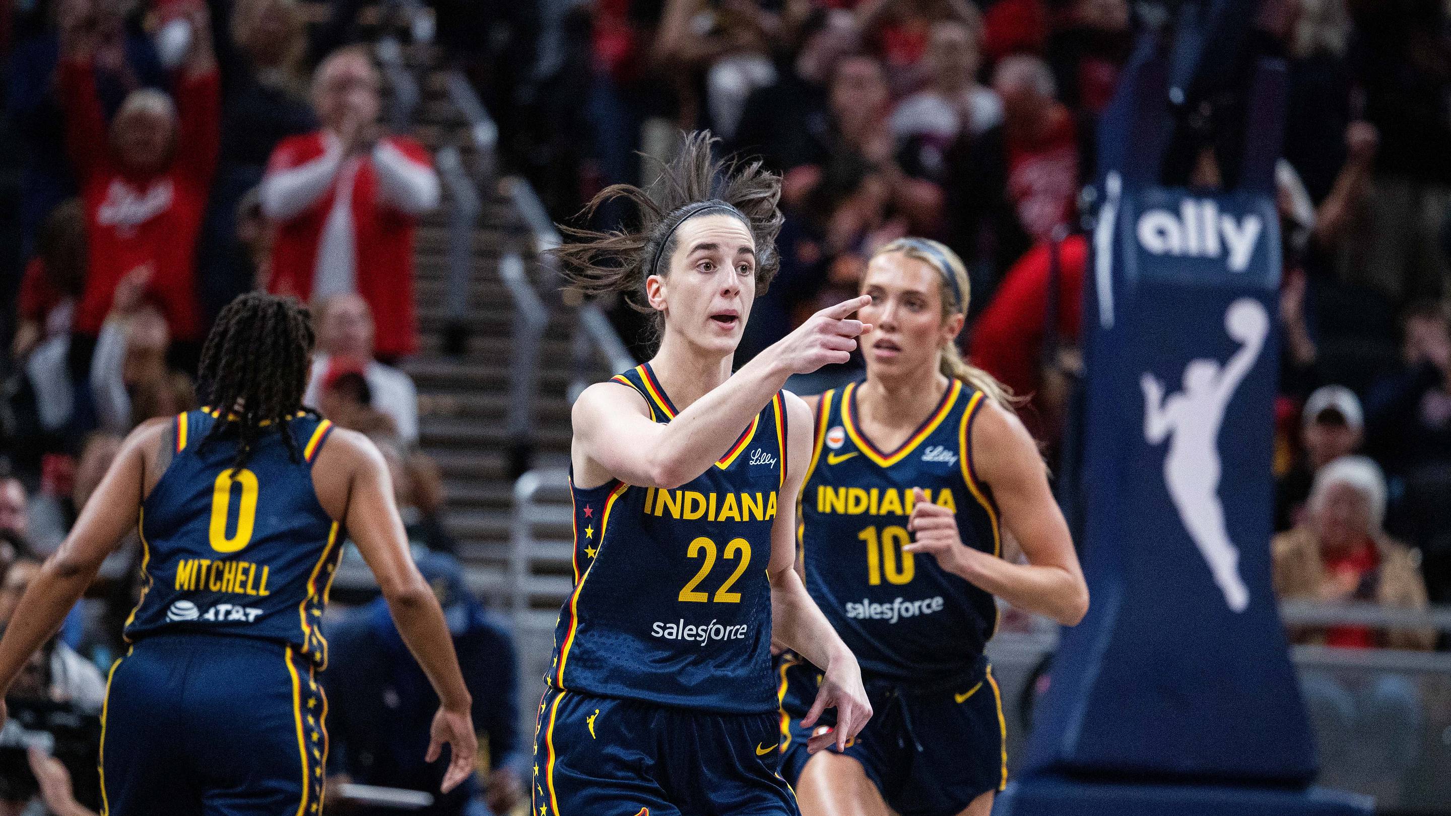 Caitlin Clark Leads Get Right Game for Fever vs Lynx: Takeaways