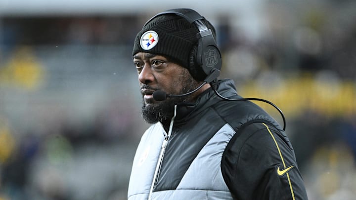 Breaking news: Mike Tomlin was heavily criticized by the Steelers leadership in a meeting, threatening to end his career if he continued to "abuse his power" after pulling the plug on Pickens...vannguyen