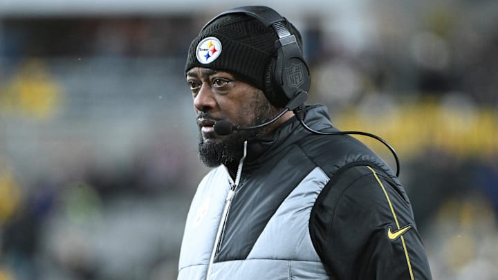 Jan 4, 2025; Pittsburgh, Pennsylvania, USA; Pittsburgh Steelers head coach Mike Tomlin looks on during the second quarter against the Cincinnati Bengals at Acrisure Stadium. Mandatory Credit: Barry Reeger-Imagn Images Jan 4, 2025; Pittsburgh, Pennsylvania, USA; Pittsburgh Steelers head coach Mike Tomlin looks on during the second quarter against the Cincinnati Bengals at Acrisure Stadium. Mandatory Credit: Barry Reeger-Imagn Images