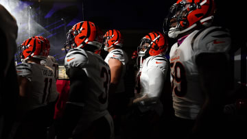 Cincinnati Bengals safety Vonn Bell (24), second from right, and the Cincinnati Bengals wait to take
