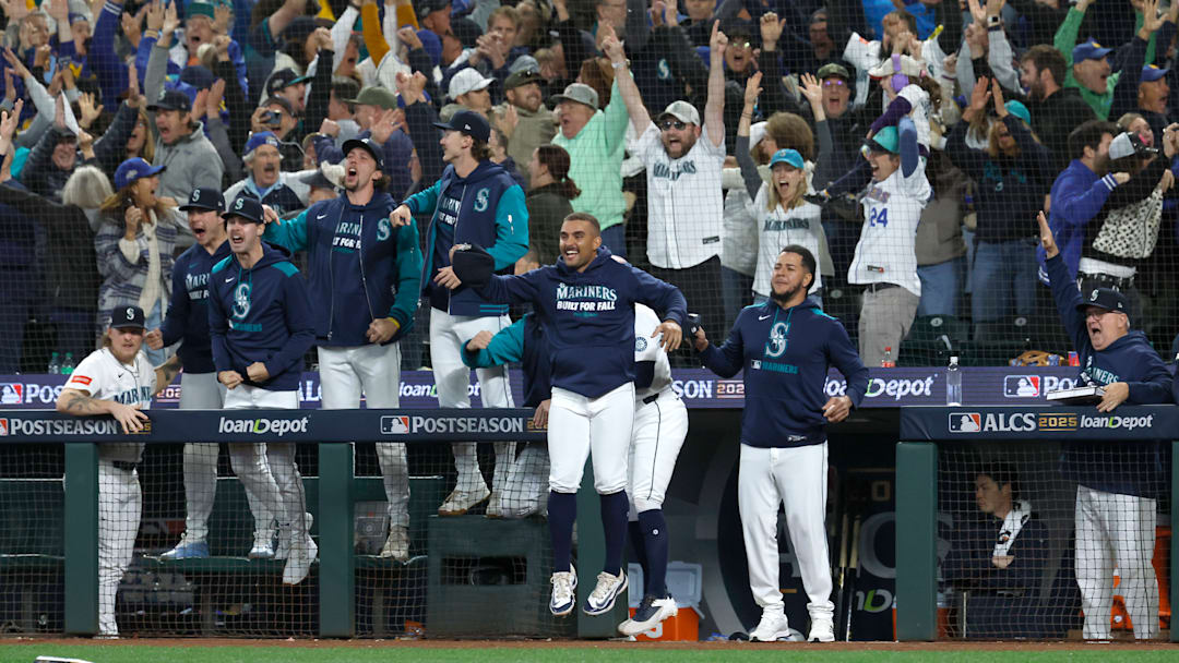 American League Championship Series - Toronto Blue Jay v Seattle Mariners - Game Five