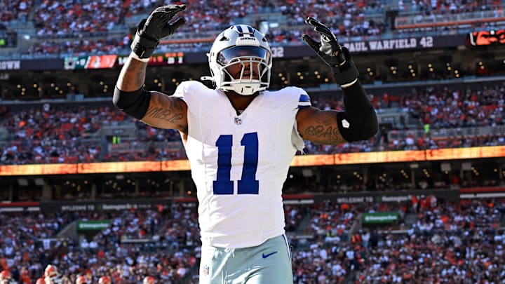 Cowboys' Micah Parsons applies huge pressure on Jerry Jones to keep Mike  Zimmer