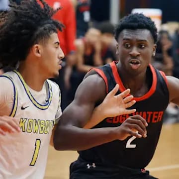 2026 6-foot-3 point guard Donovan Williams Jr. transfers back to Oak Hill Academy (Virginia) for his senior season on Monday