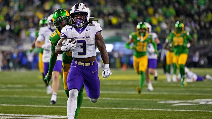 2025 College Football Playoff First Round Game - James Madison v Oregon