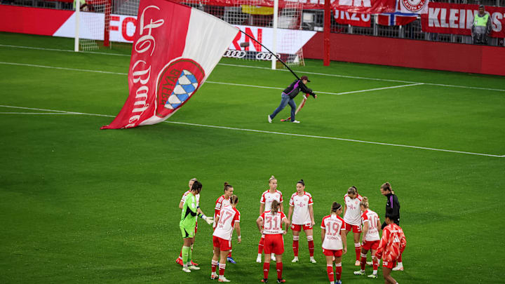 Fünf Mal spielten die Bayern-Frauen bisher in der Allianz Arena Fünf Mal spielten die Bayern-Frauen bisher in der Allianz Arena