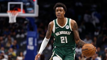 Milwaukee Bucks v Dallas Mavericks