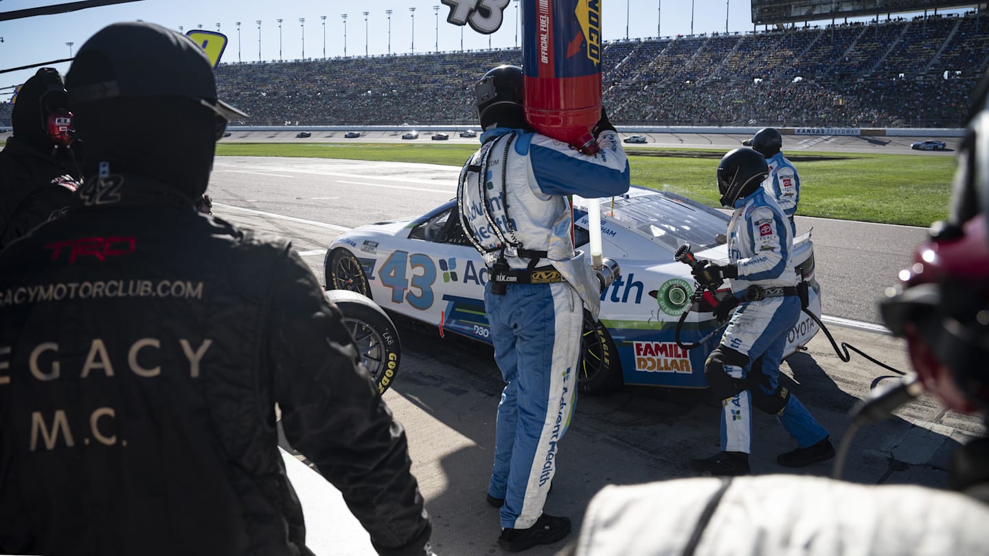 NASCAR Suspends Two LEGACY MOTOR CLUB Crew Members for Separated Wheel