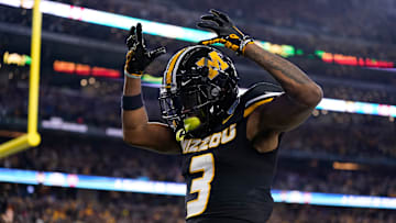 Missouri Tigers wide receiver Luther Burden