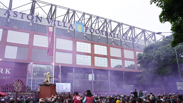 Aston Villa v Liverpool FC - Premier League