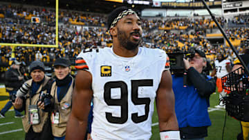 Cleveland Browns v Pittsburgh Steelers