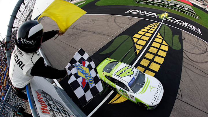 NASCAR Xfinity Series HyVee Perks 250