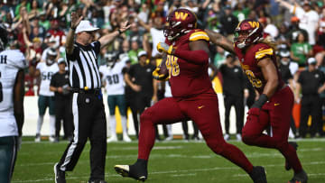 Washington Commanders defensive tackle Phidarian Mathis (98) 