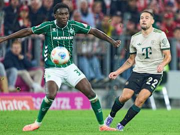 Karim Coulibaly im Duell gegen Bayern München