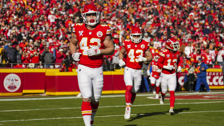 Andy Reid, Carson Steele Dive Into the Progression of Chiefs' Rookie FB-RB  Hybrid