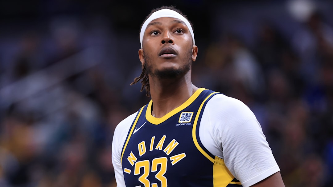 Former Indiana Pacers center Myles Turner (33) during a game against the Dallas Mavericks.