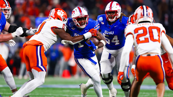 Brashard Smith, Barrett Carter, SMU Mustangs, Clemson Tigers