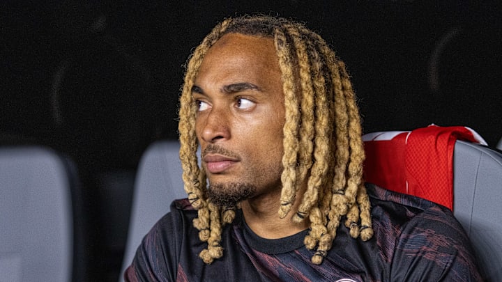 Sacha Boey pourrait quitter le Bayern Munich cet été. Sacha Boey pourrait quitter le Bayern Munich cet été.