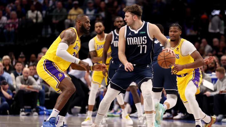 Los Angeles Lakers v Dallas Mavericks