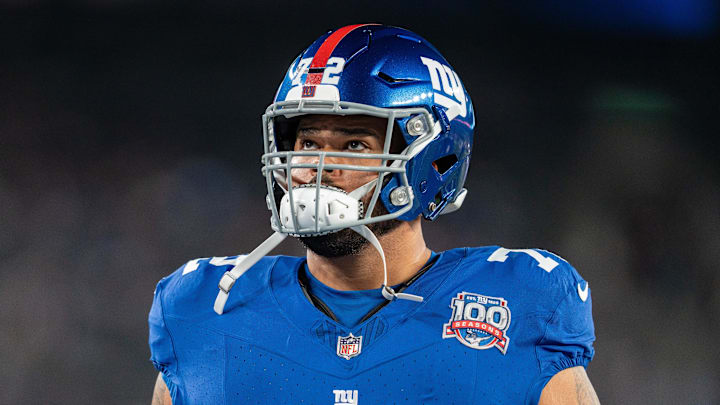 New York Giants tackle Jermaine Eluemunor