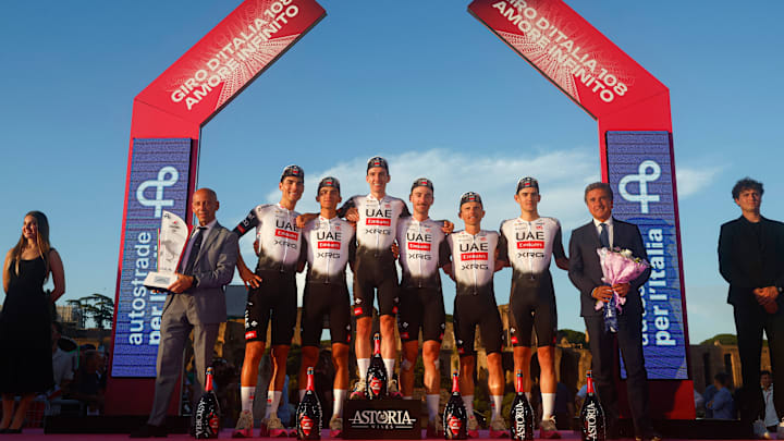 El mexicano Isaac del Toro ha escalado vertiginosamente en la estructura del equipo emiratí.